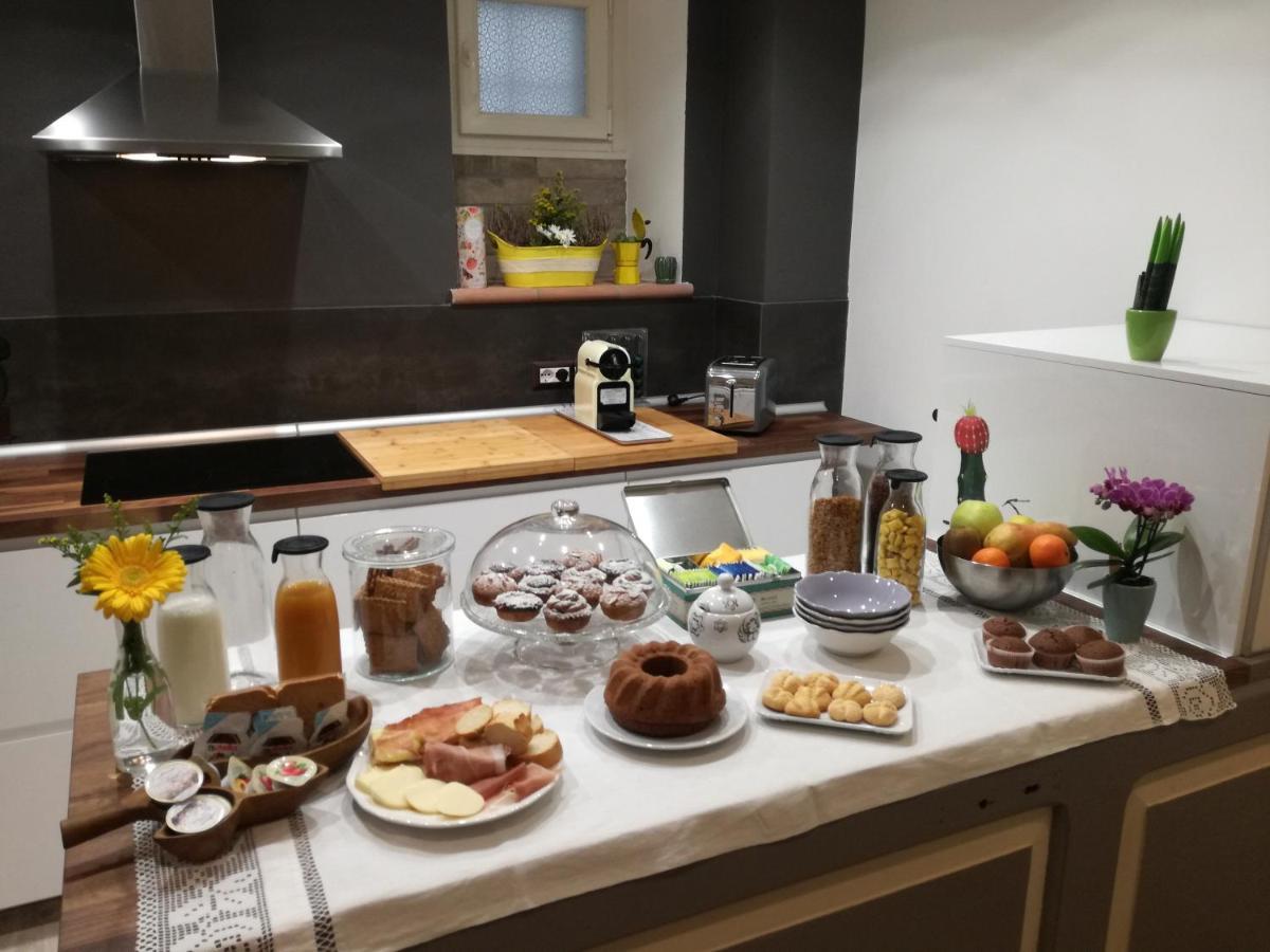 B&B Casa Lilli Foligno Eksteriør billede