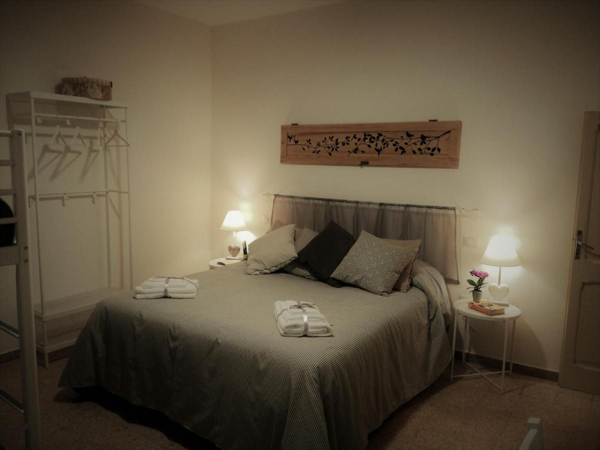 B&B Casa Lilli Foligno Eksteriør billede